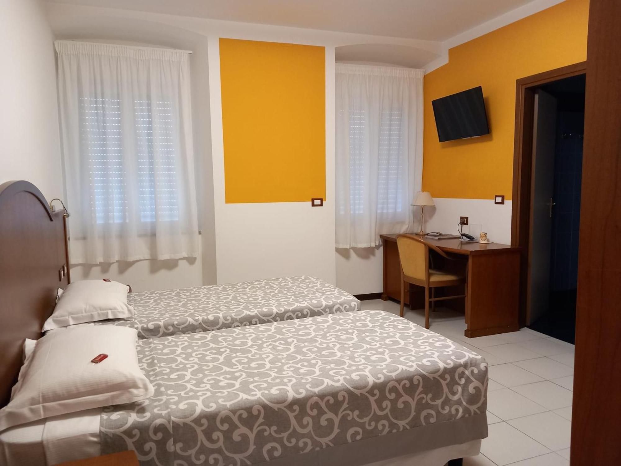 Hotel Italia Trieste Eksteriør bilde