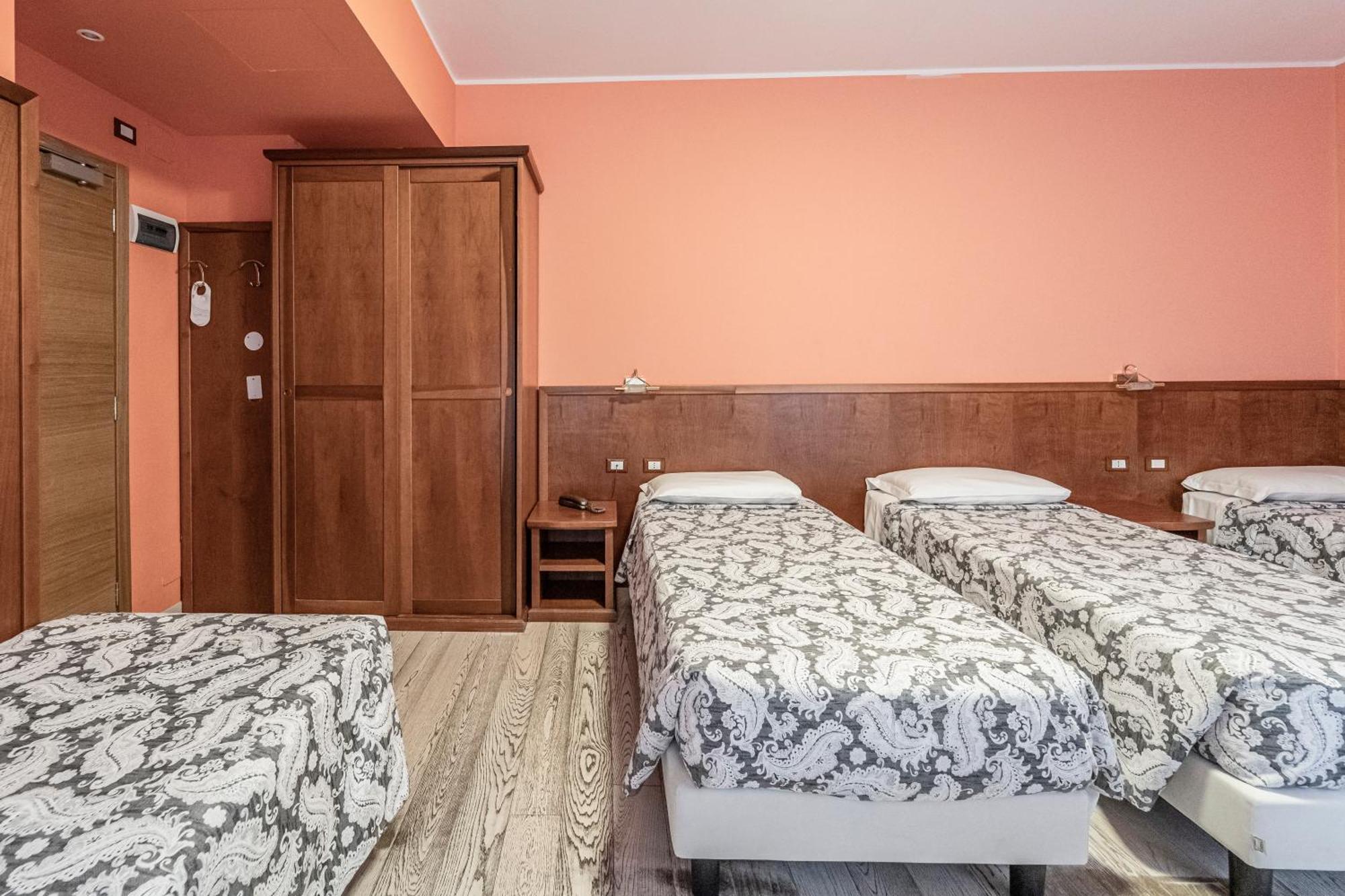 Hotel Italia Trieste Eksteriør bilde